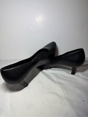George Black Mid Heel Pointed Toe Pumps